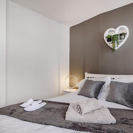 Modern Apartment In Central リンカーン エクステリア 写真