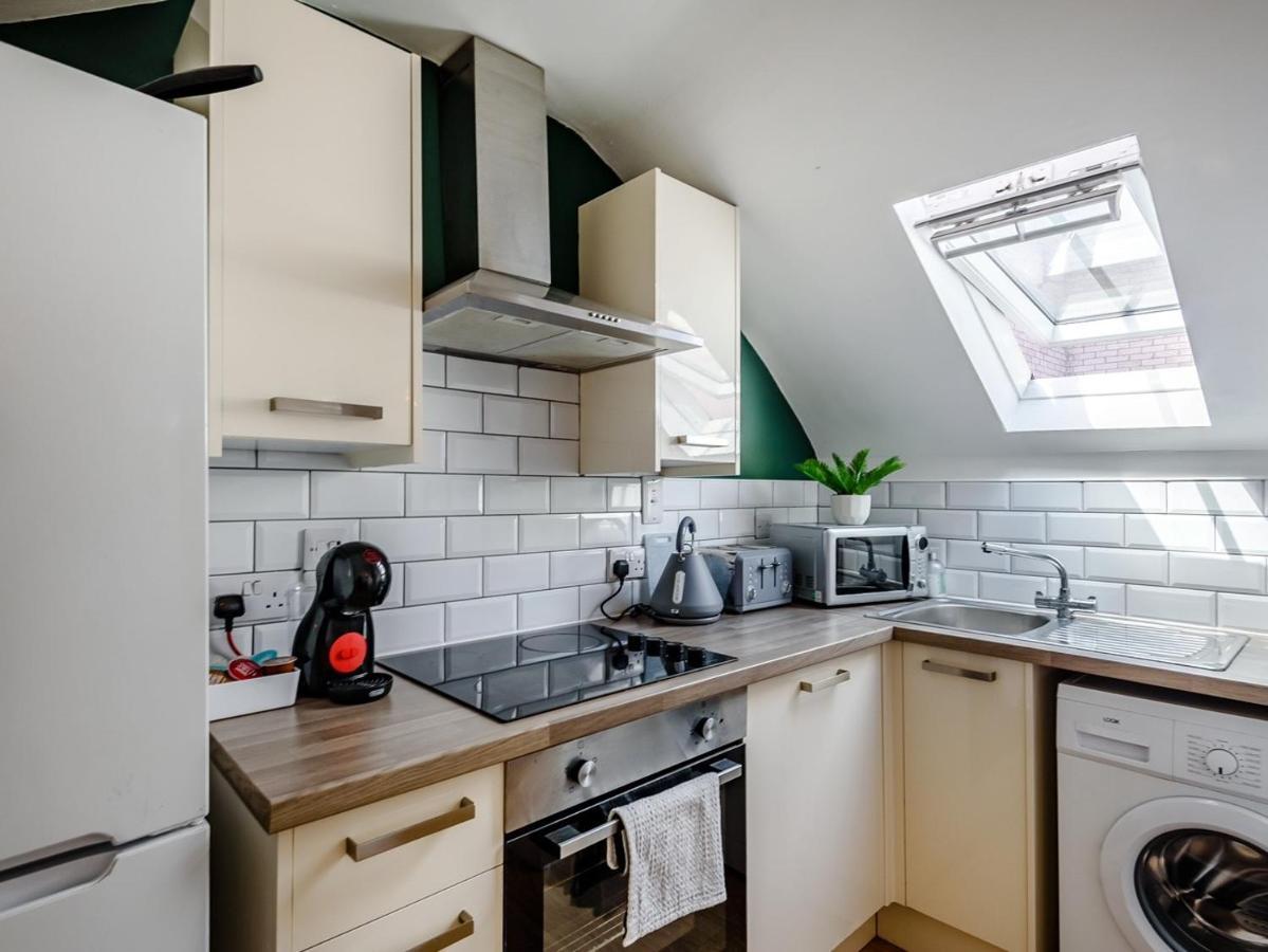 Modern Apartment In Central リンカーン エクステリア 写真