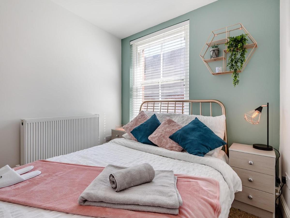 Modern Apartment In Central リンカーン エクステリア 写真