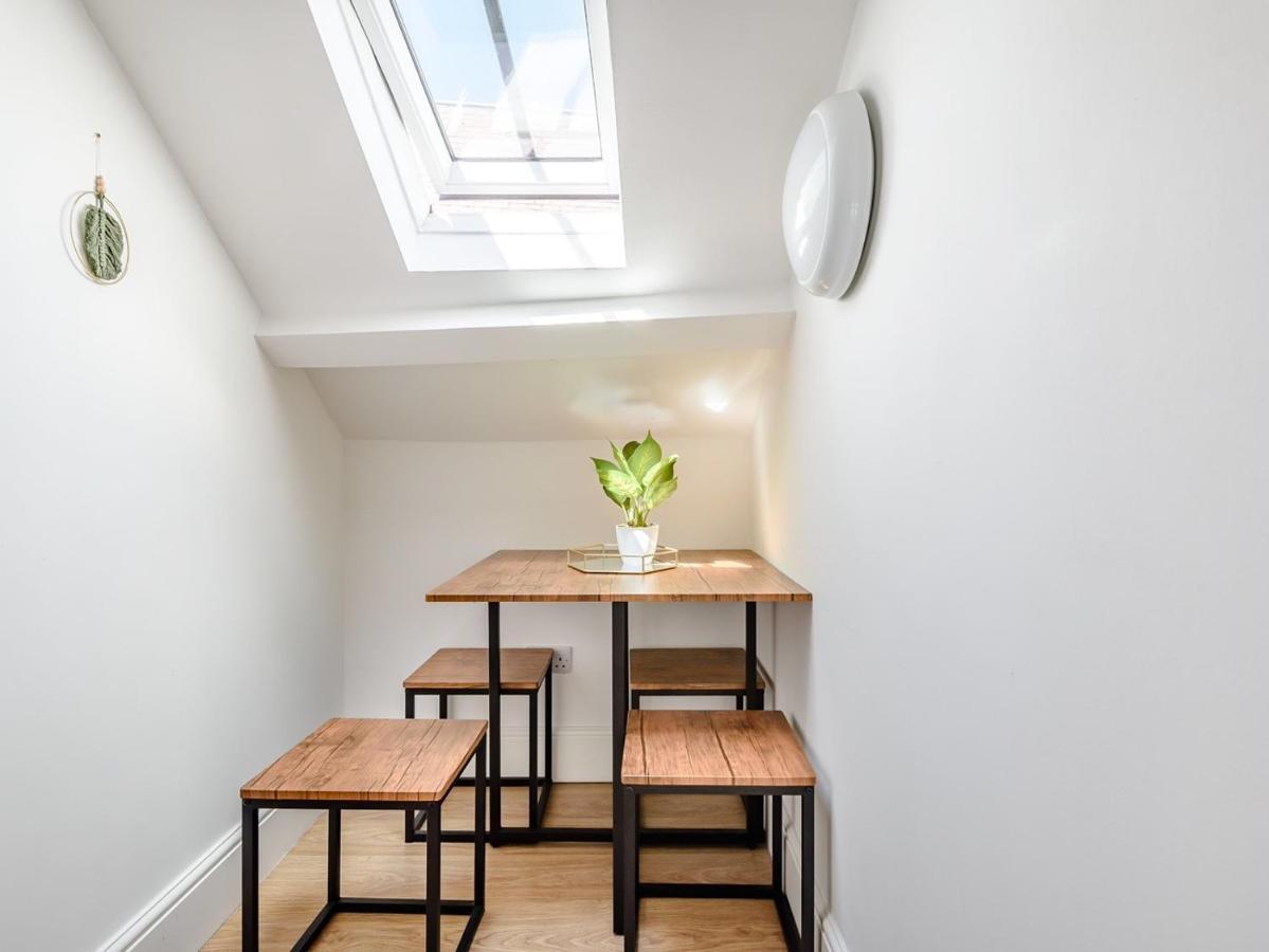 Modern Apartment In Central リンカーン エクステリア 写真